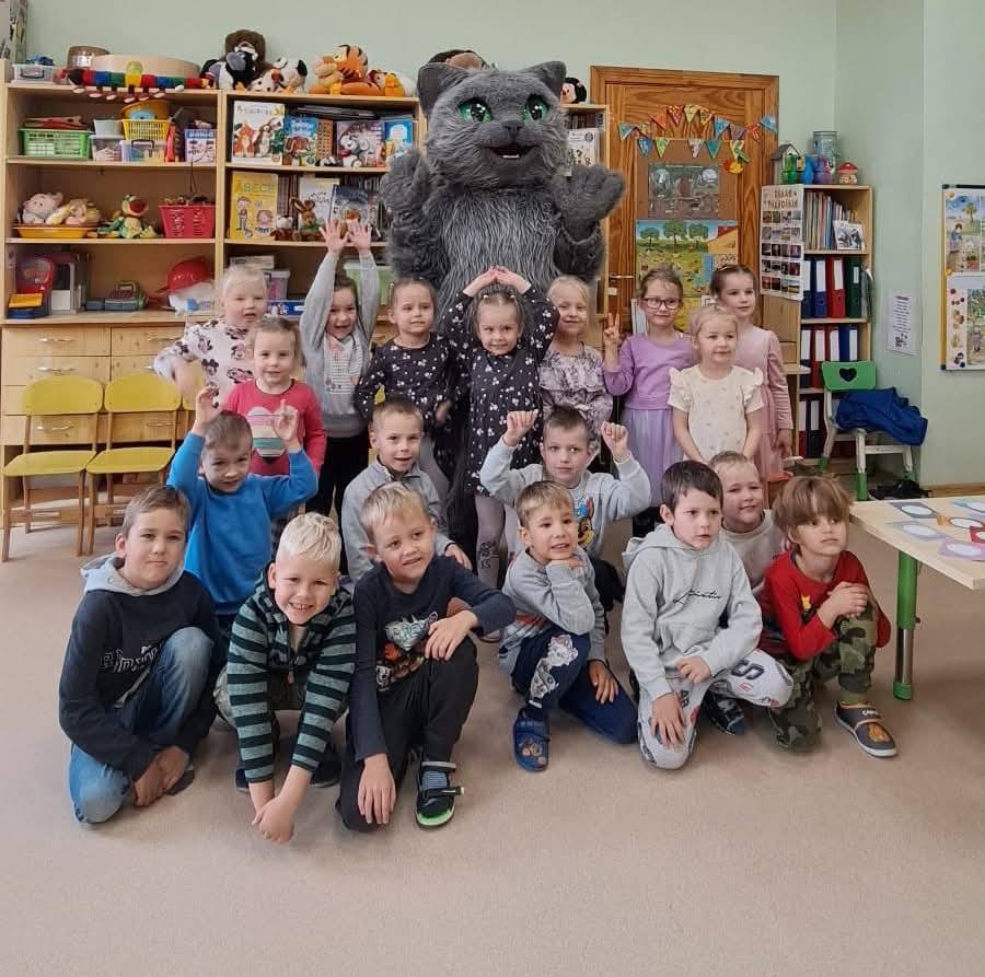 May be an image of 12 people and child