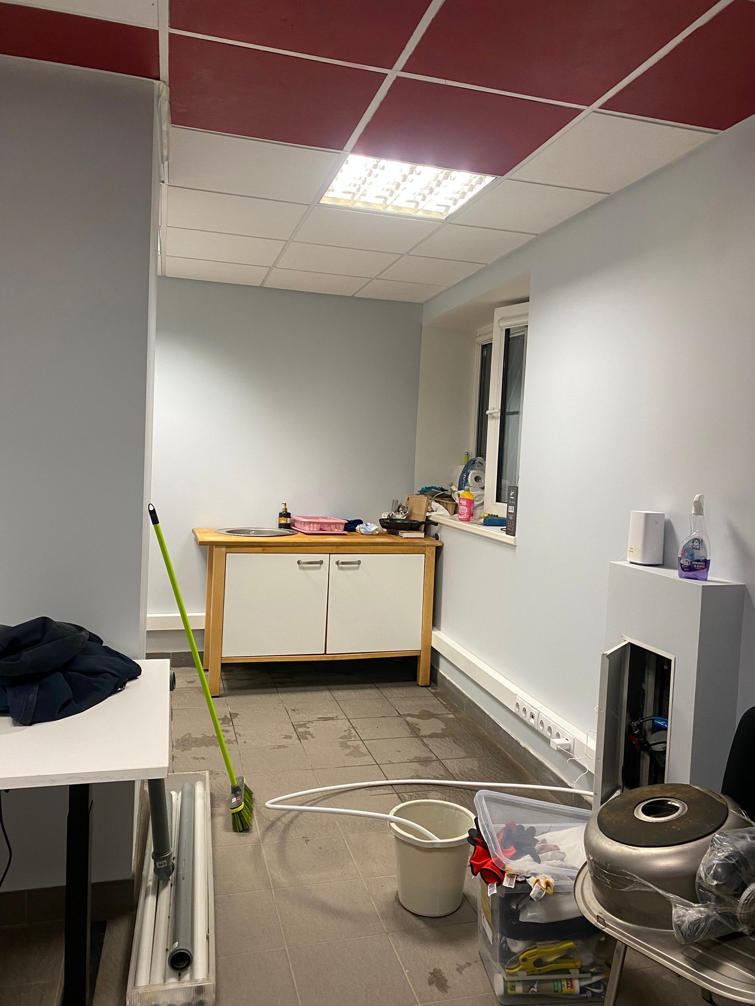 No photo description available.