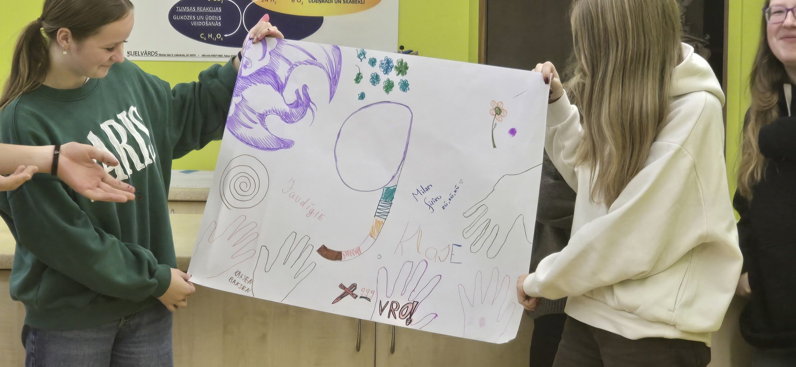 No photo description available.