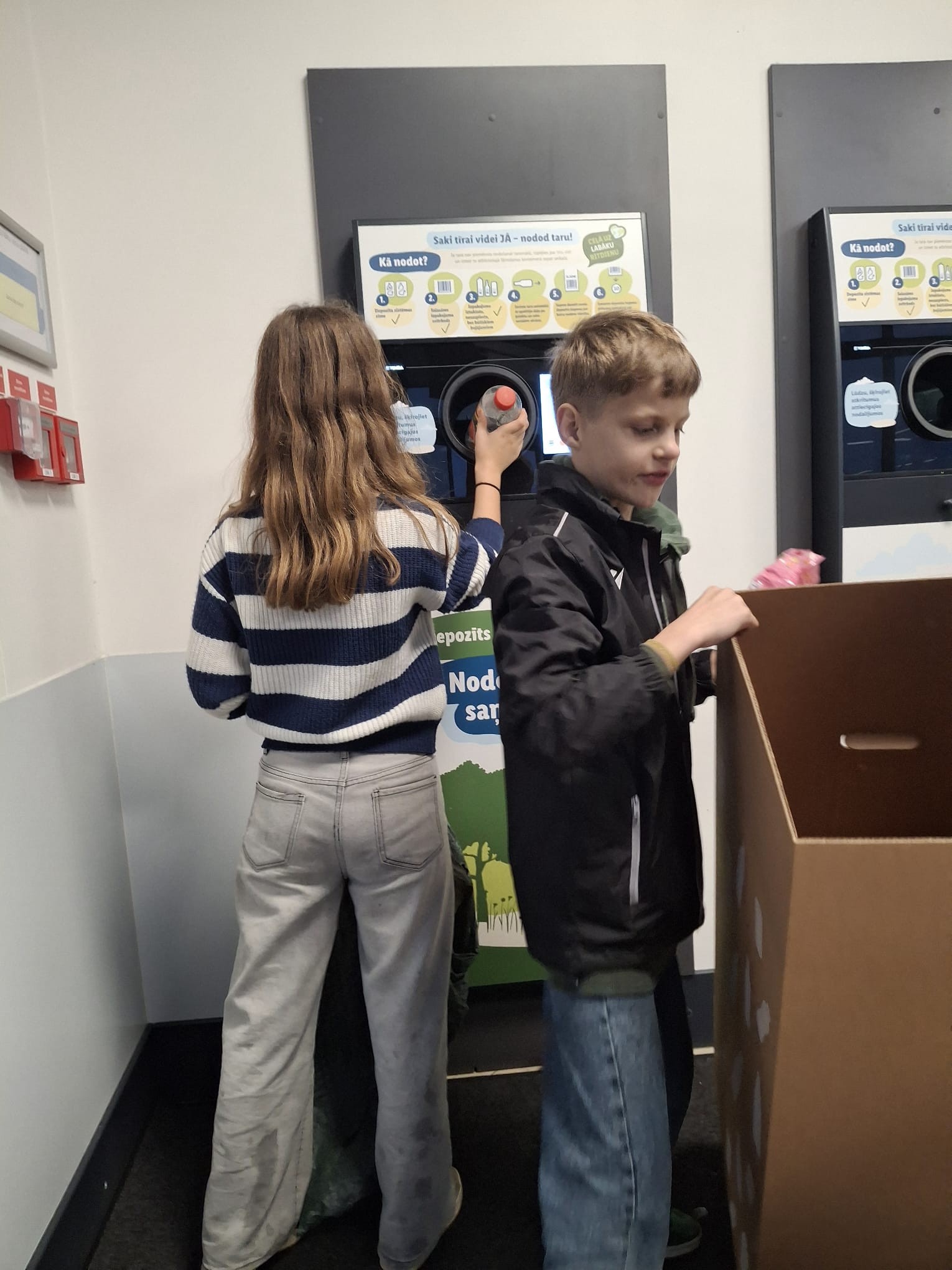 May be an image of child, laundromat and text