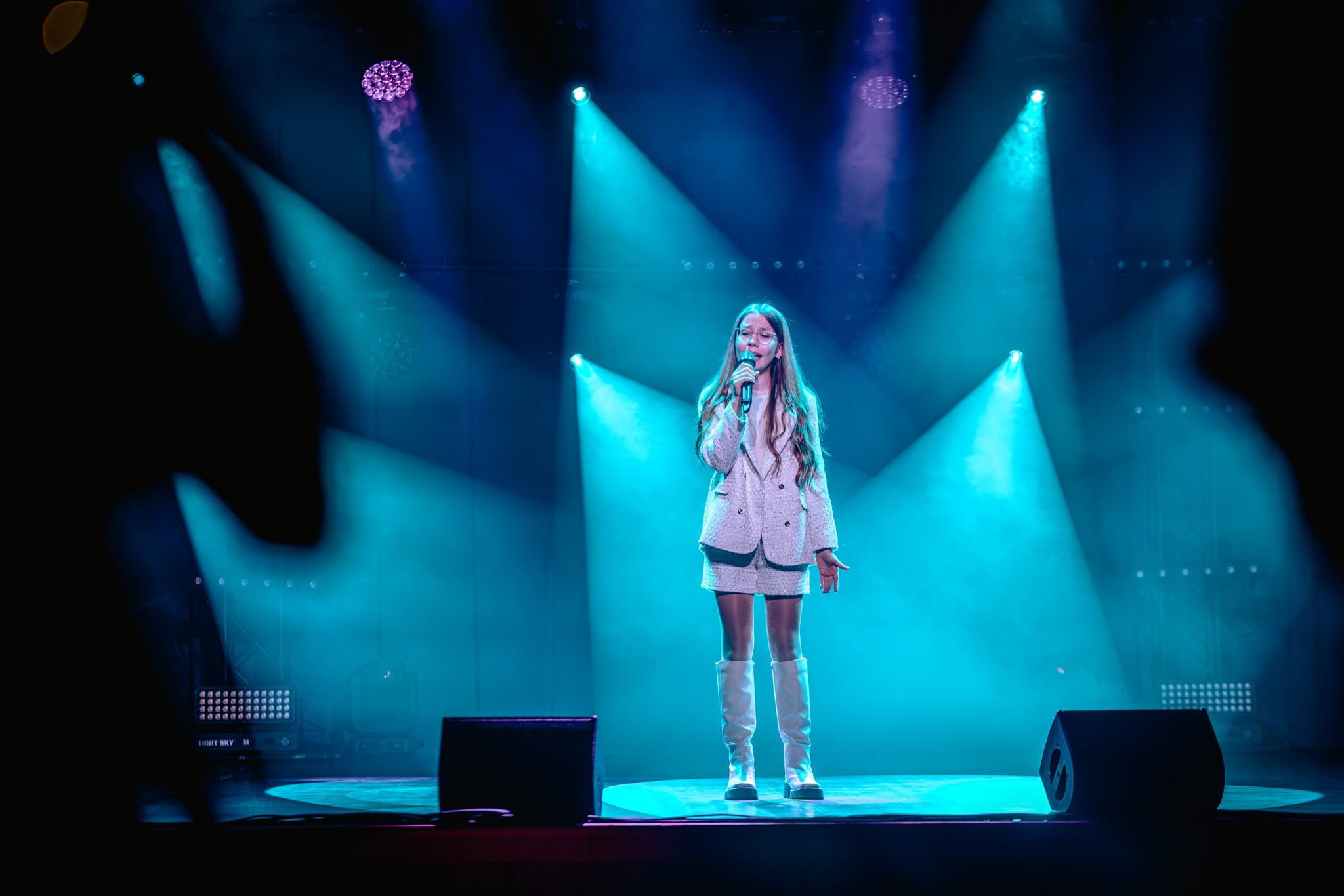 No photo description available.