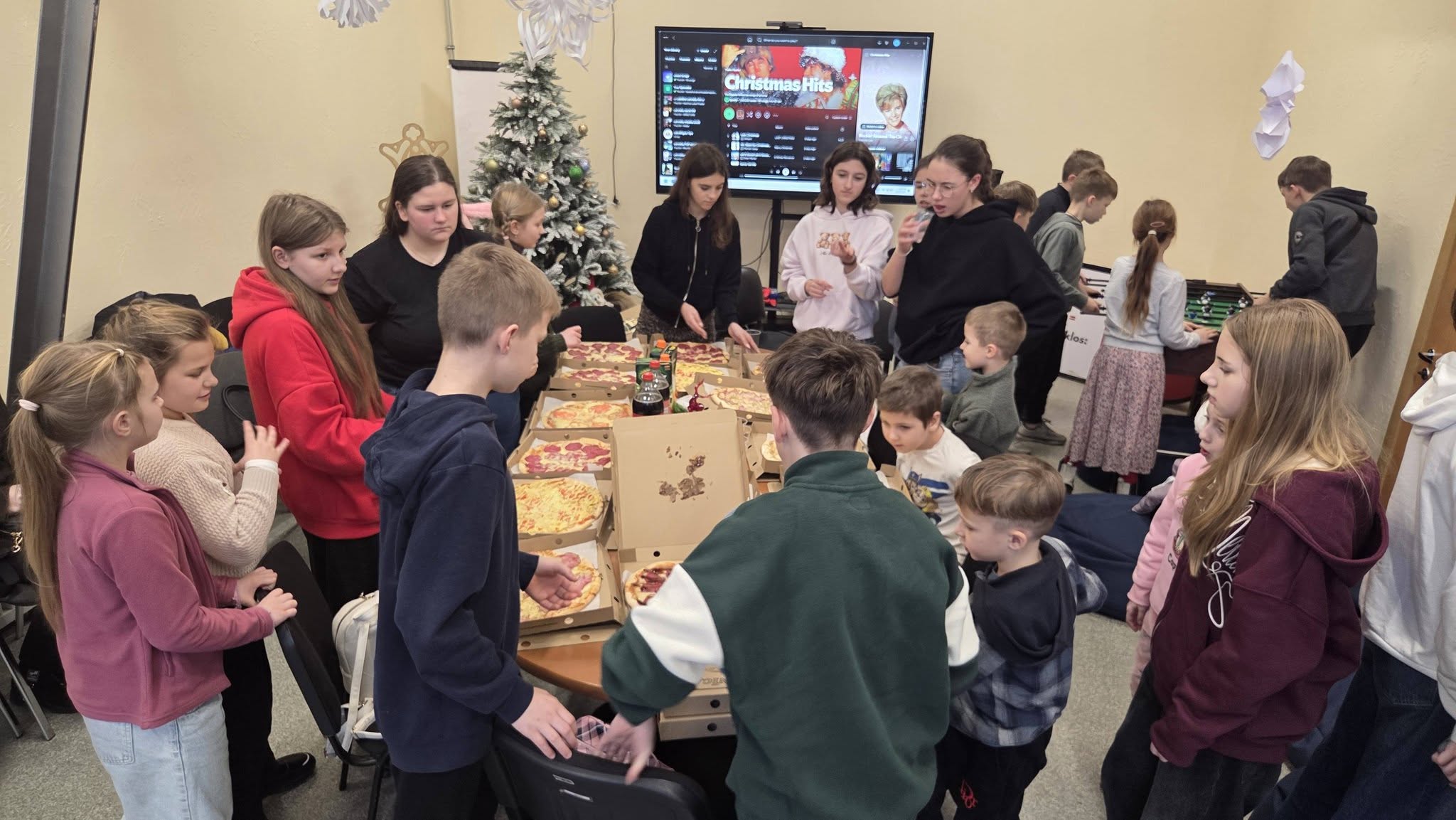 No photo description available.