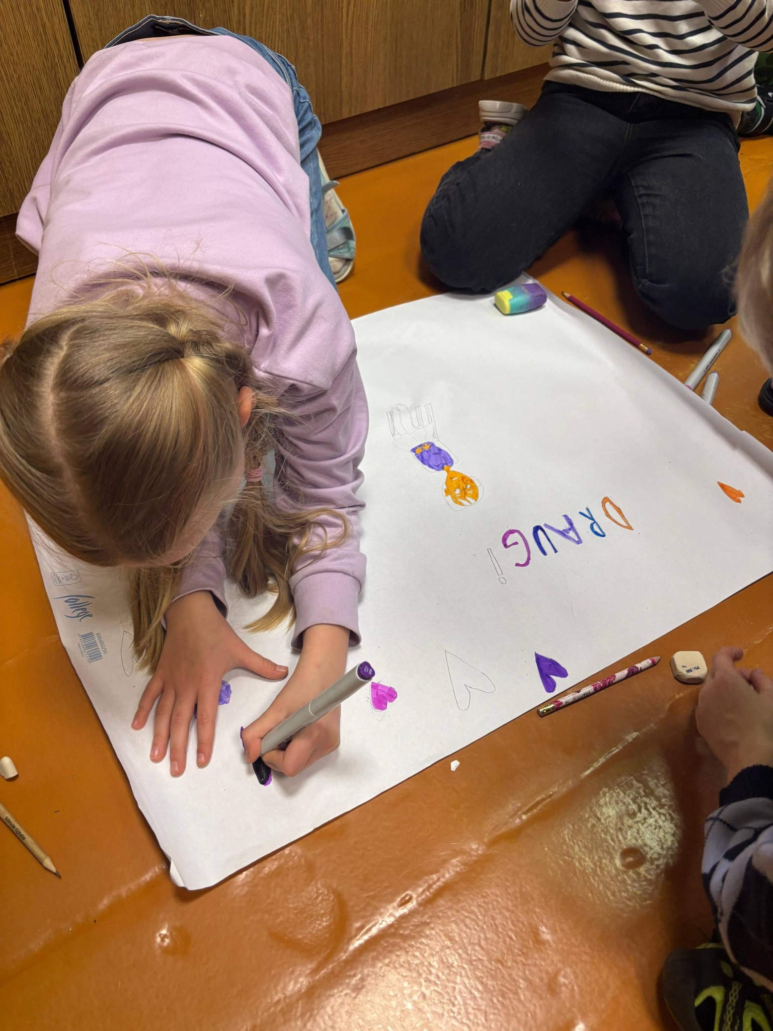 May be an image of ‎studying and ‎text that says '‎ממחפ תעצחפ ነረት -g መንጥም‎'‎‎